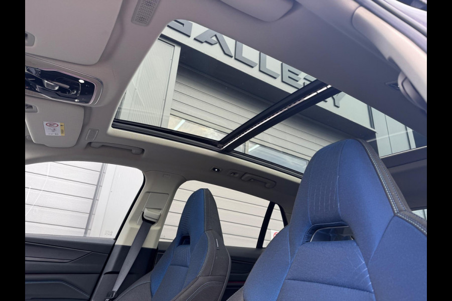 Lynk & Co 01 1.5 Bomvol Black Edition 261PK 360°Camera