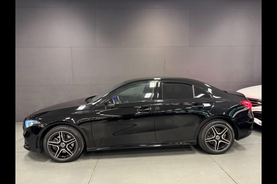 Mercedes-Benz A-Klasse 250 e AMG PREMIUM SFEERVERL/V-COCKPIT/NAVI/DAB/LED/CARPLAY/CRUISE///