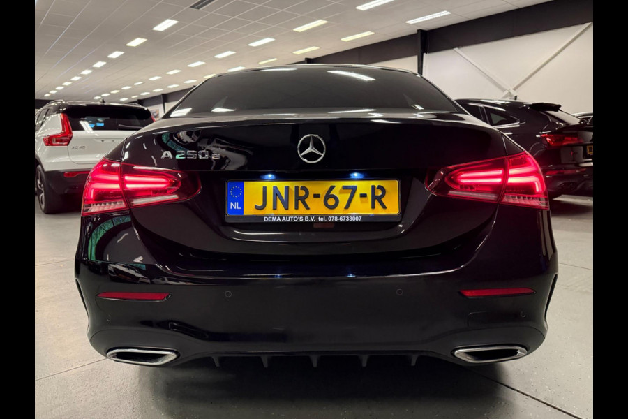 Mercedes-Benz A-Klasse 250 e AMG PREMIUM SFEERVERL/V-COCKPIT/NAVI/DAB/LED/CARPLAY/CRUISE///