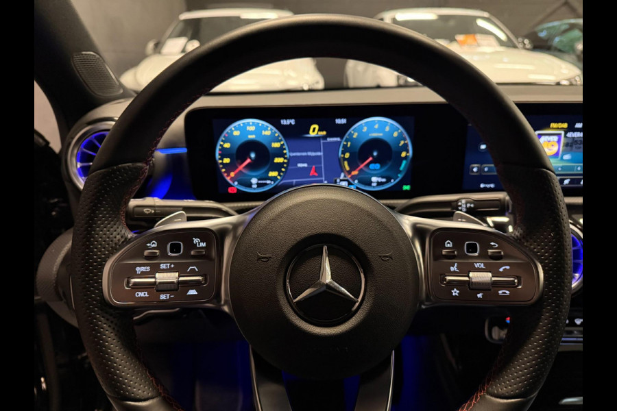 Mercedes-Benz A-Klasse 250 e AMG PREMIUM SFEERVERL/V-COCKPIT/NAVI/DAB/LED/CARPLAY/CRUISE///