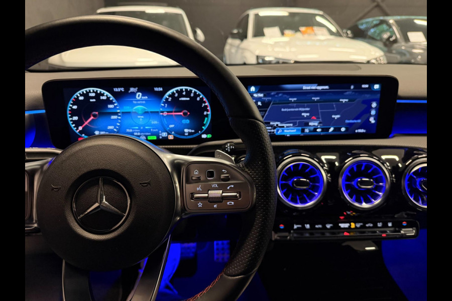 Mercedes-Benz A-Klasse 250 e AMG PREMIUM SFEERVERL/V-COCKPIT/NAVI/DAB/LED/CARPLAY/CRUISE///