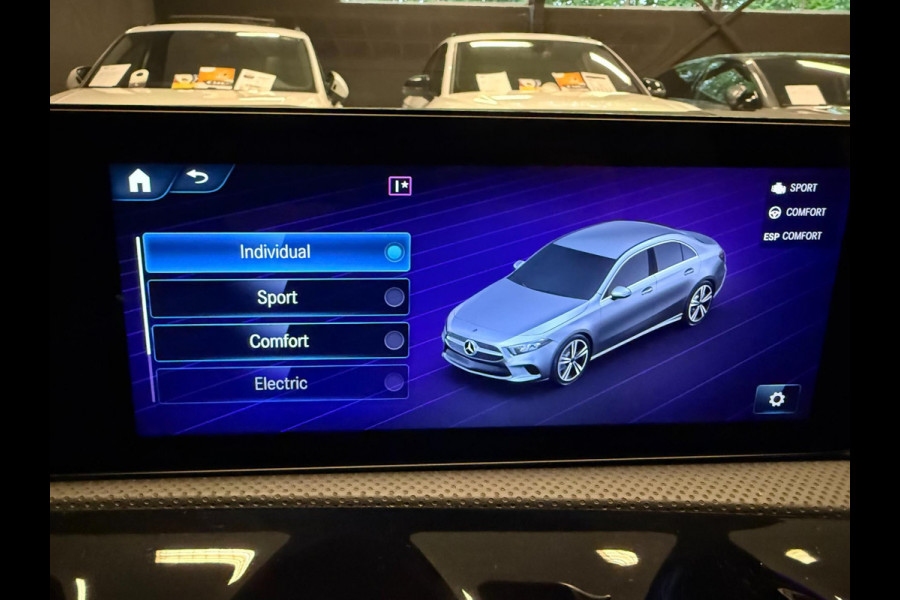 Mercedes-Benz A-Klasse 250 e AMG PREMIUM SFEERVERL/V-COCKPIT/NAVI/DAB/LED/CARPLAY/CRUISE///