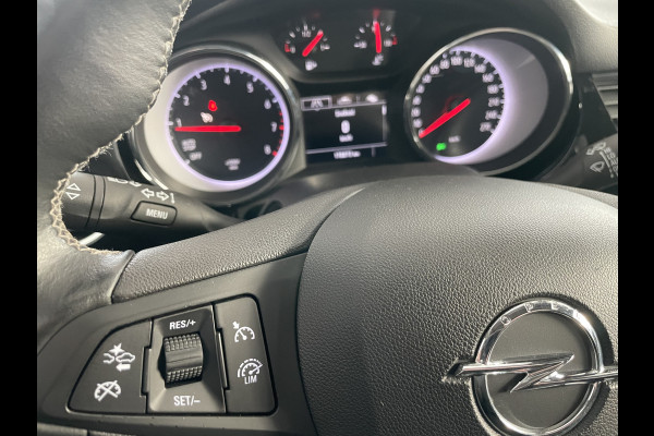 Opel Astra Sports Tourer 1.2 Business Elegance Airco - Cruise control - Parkeersensoren voor en achter - Achteruitrijcamera - Navigatie - Bluetooth - Keyless start and entry - Start/stop systeem - Stuur leder - Stuur multifunctioneel