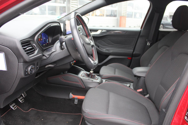 Ford FOCUS Wagon 1.0 EcoBoost Hybrid ST Line X Business | Winterpack | B&O | Camera | Adaptive cruise | Climate Control | Privacy Glass