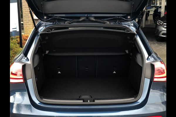 Mercedes-Benz A-Klasse 250 e PHEV AMG-Line | Climate, Cruise, Aut. Verl., Regensensor, 16'' LMV |