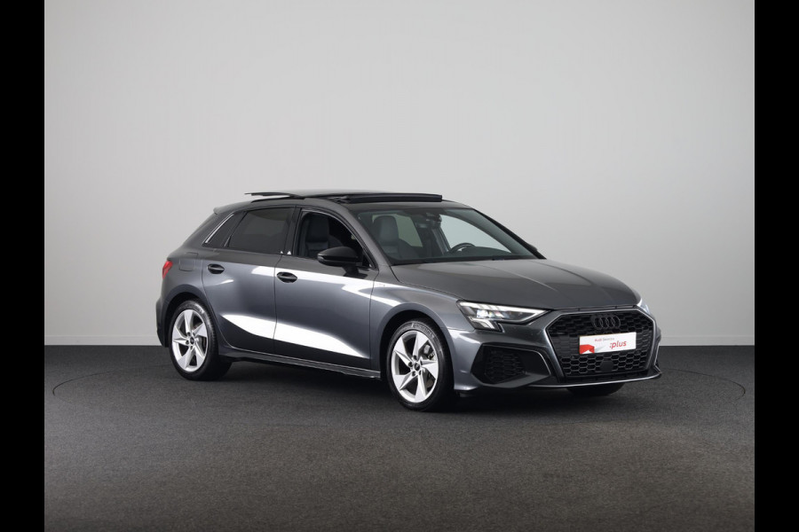 Audi A3 Sportback 35 TFSI S edition 150pk | Panoramadak | Navigatie |Lichtmetalen velgen | Climatronic