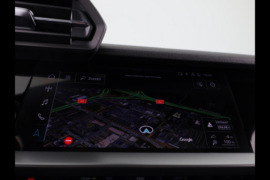 Audi A3 Sportback 35 TFSI S edition 150pk | Panoramadak | Navigatie |Lichtmetalen velgen | Climatronic