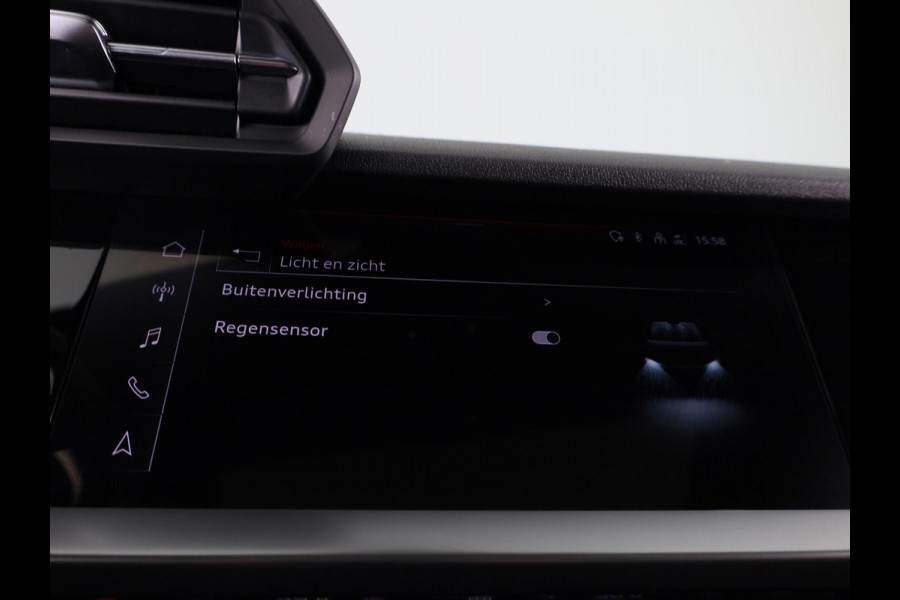 Audi A3 Sportback 35 TFSI S edition 150pk | Panoramadak | Navigatie |Lichtmetalen velgen | Climatronic