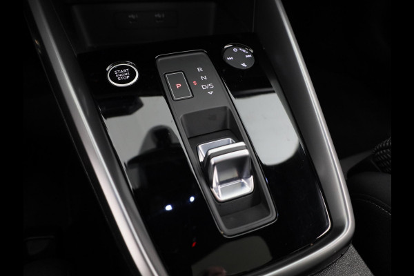 Audi A3 Sportback 35 TFSI S edition 150pk | Panoramadak | Navigatie |Lichtmetalen velgen | Climatronic