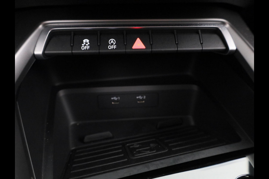 Audi A3 Sportback 35 TFSI S edition 150pk | Panoramadak | Navigatie |Lichtmetalen velgen | Climatronic