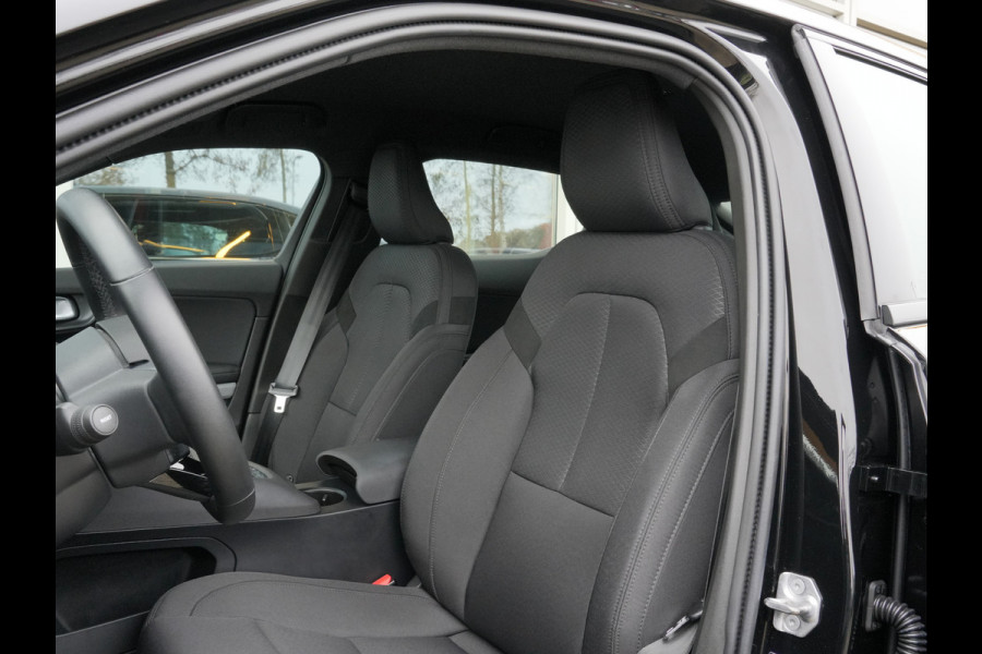 Polestar 2 Standard Range Single Motor 63kWh | SoH 97% | Stoelverwarming | Google Maps | 360 Graden