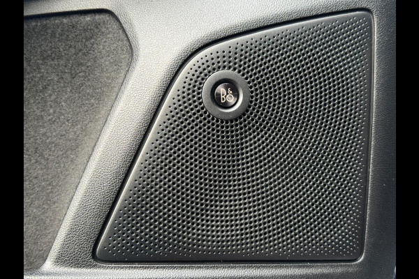 Ford FOCUS Wagon 1.0 EcoBoost Adaptive cruise Full LED Climate control Keyless Navi Winterpack Apple / Android B&O