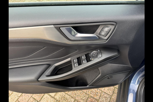 Ford FOCUS Wagon 1.0 EcoBoost Adaptive cruise Full LED Climate control Keyless Navi Winterpack Apple / Android B&O