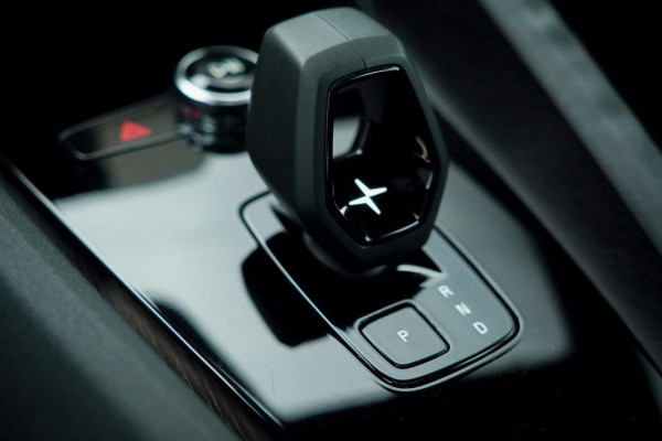 Polestar 2 Long Range Dual Motor Launch Edition 78kWh / Glasdak / BLIS / Trekhaak / Incl BTW