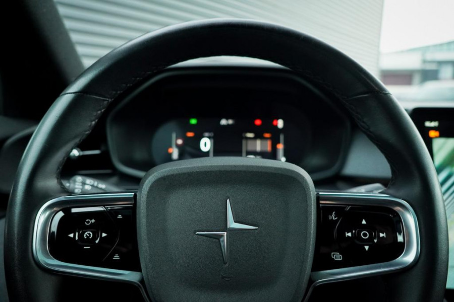 Polestar 2 Long Range Dual Motor Launch Edition 78kWh / Glasdak / BLIS / Trekhaak / Incl BTW