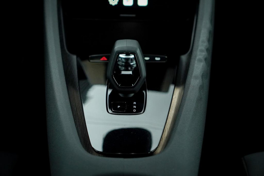 Polestar 2 Long Range Dual Motor Launch Edition 78kWh / Glasdak / BLIS / Trekhaak / Incl BTW