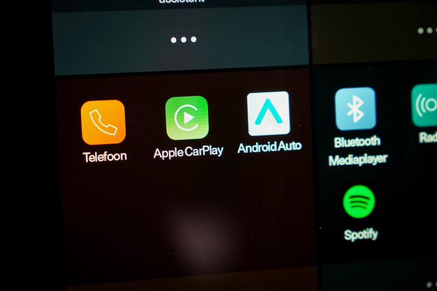 Polestar 2 Long Range Dual Motor Launch Edition 78kWh / Glasdak / BLIS / Trekhaak / Incl BTW