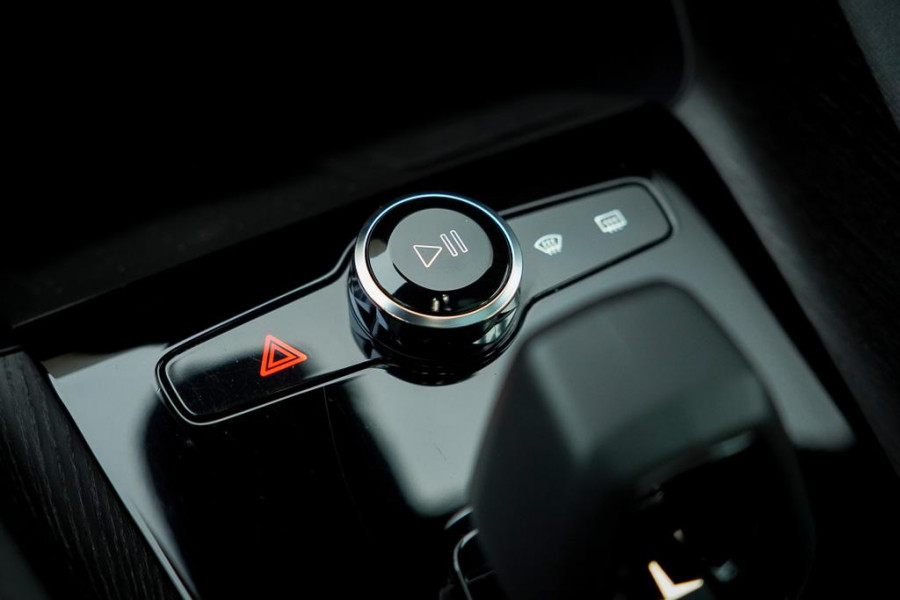 Polestar 2 Long Range Dual Motor Launch Edition 78kWh / Glasdak / BLIS / Trekhaak / Incl BTW