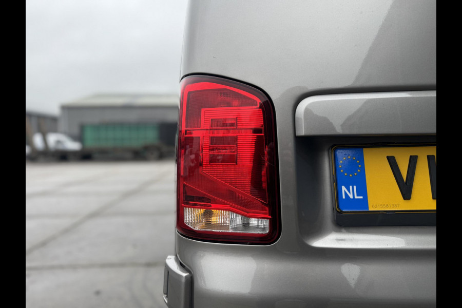 Volkswagen Transporter 2.0 TDI L2H1 30 DC DUBBEL CABINE / VIRTUAL COCKPIT / AUTOMAAT / CARPLAY / BULLI