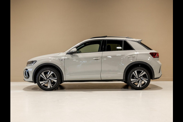 Volkswagen T-Roc 1.5 TSI R-Line Edition / 150pk / Panorama dak / Beats / Stoel en stuur verwarming /
