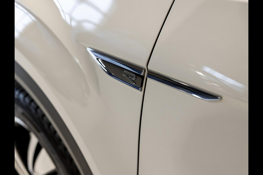 Volkswagen T-Roc 1.5 TSI R-Line Edition / 150pk / Panorama dak / Beats / Stoel en stuur verwarming /