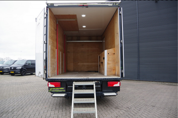 Mercedes-Benz Sprinter 519 3.0 CDI V6 BAKWAGEN, AUT. LED, CAMERA, MBUX10'', GEVEERDE STOEL, LEDER, NAVI, CLIMA, STOELVERWARMING, ZIJDEUR