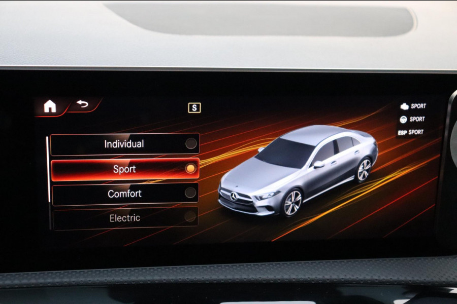 Mercedes-Benz A-Klasse 250 e Bus. Sol. AMG Limited org.NL camera afn.trekhaak