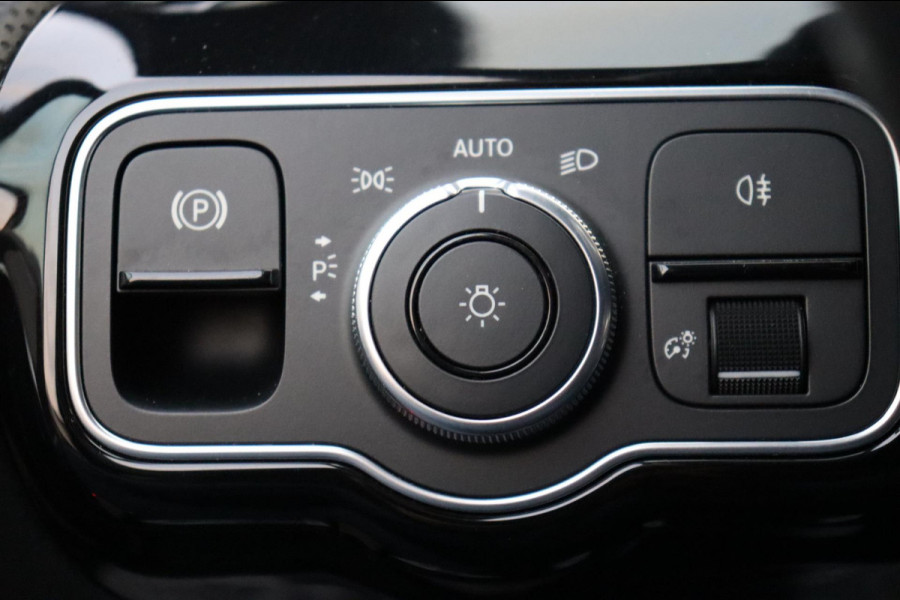 Mercedes-Benz A-Klasse 250 e Bus. Sol. AMG Limited org.NL camera afn.trekhaak