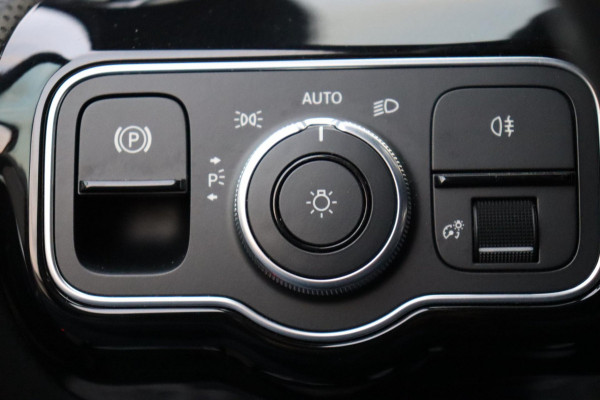 Mercedes-Benz A-Klasse 250 e Bus. Sol. AMG Limited org.NL camera afn.trekhaak