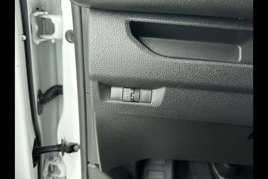 Opel Vivaro 145PK L3 Edition Automaat Airco Navi Trekhaak Airco Cruise Control Trekhaak Side-bars