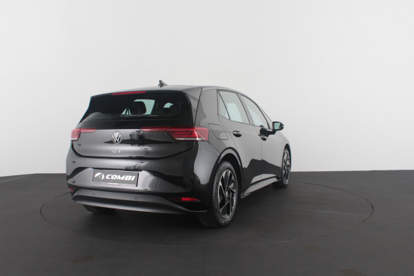 Volkswagen ID.3 Pro 58 kWh 18 inch/all season banden/Adapt.cruise/Grenadilla Black Metallic