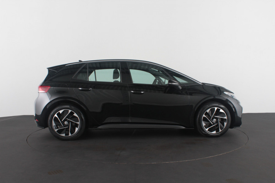Volkswagen ID.3 Pro 58 kWh 18 inch/all season banden/Adapt.cruise/Grenadilla Black Metallic