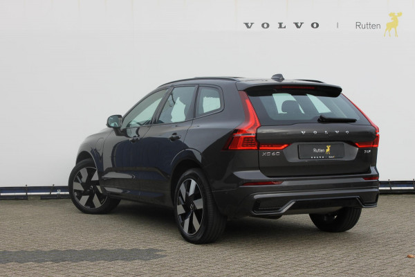 Volvo XC60 T6 350PK Automaat Plug-in hybrid AWD Ultra Dark Head-up display / Semi elektrisch wegklapbare trekhaak / Panoramisch schuif-kanteldak / Harman Kardon audio