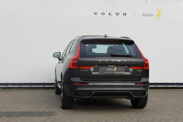 Volvo XC60 T6 350PK Automaat Plug-in hybrid AWD Ultra Dark Head-up display / Semi elektrisch wegklapbare trekhaak / Panoramisch schuif-kanteldak / Harman Kardon audio