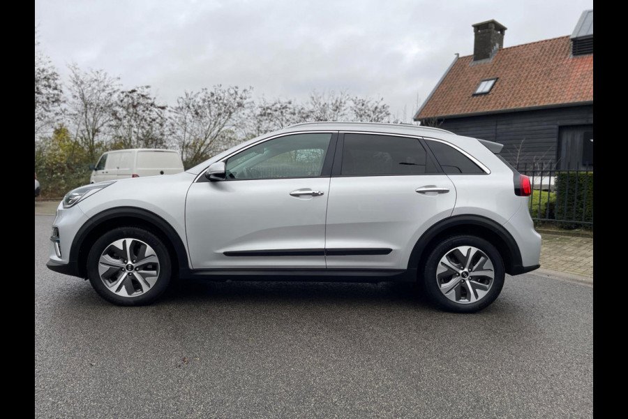 Kia e-Niro ExecutiveLine 64 kWh 3-fase 100% APPEL-CARPLAY LEER NAVIGATIE CAMERA