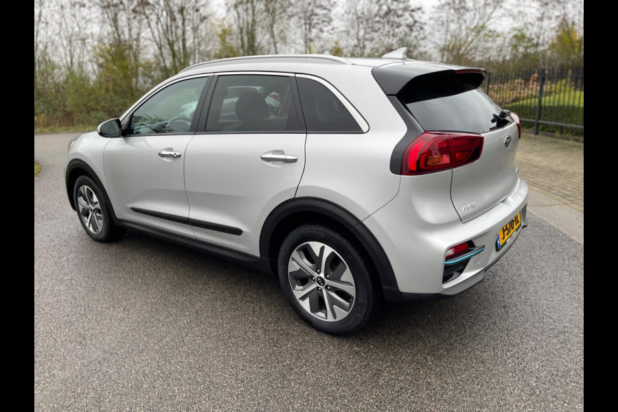 Kia e-Niro ExecutiveLine 64 kWh 3-fase 100% APPEL-CARPLAY LEER NAVIGATIE CAMERA