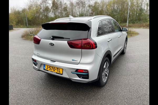 Kia e-Niro ExecutiveLine 64 kWh 3-fase 100% APPEL-CARPLAY LEER NAVIGATIE CAMERA