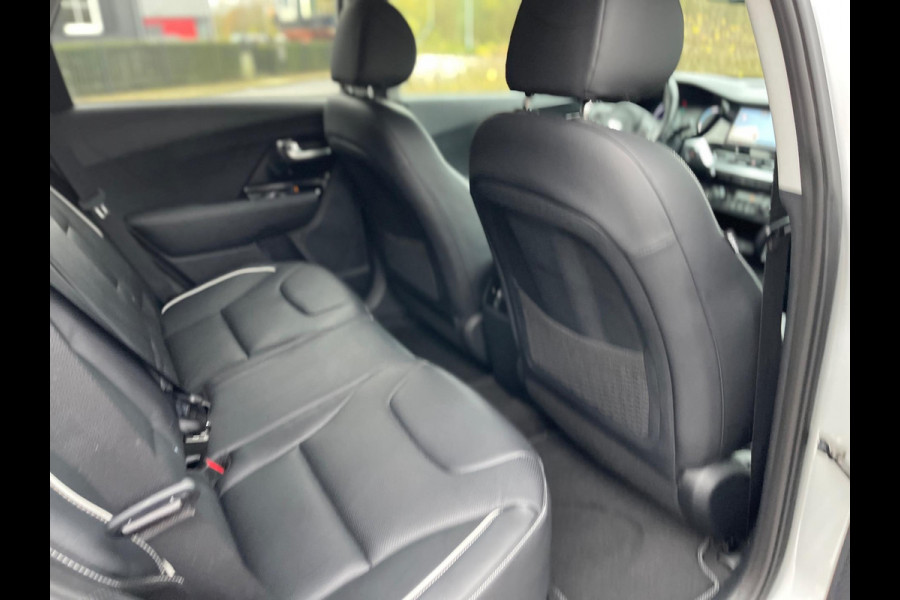 Kia e-Niro ExecutiveLine 64 kWh 3-fase 100% APPEL-CARPLAY LEER NAVIGATIE CAMERA