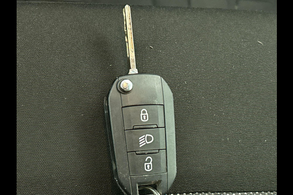 Opel Vivaro 2.0 CDTI L3H1 Dubbele Cabine Edition Airco Navigatie Trekhaak Cruise control