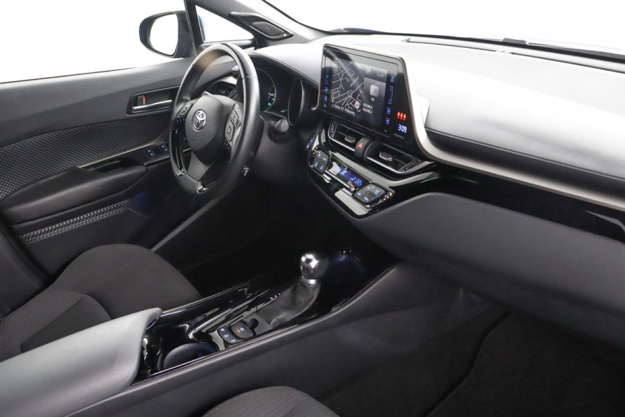 Toyota C-HR 1.8 Hybrid Style|ACC|Stoelverwarming|Camera|Trekhaak|18"