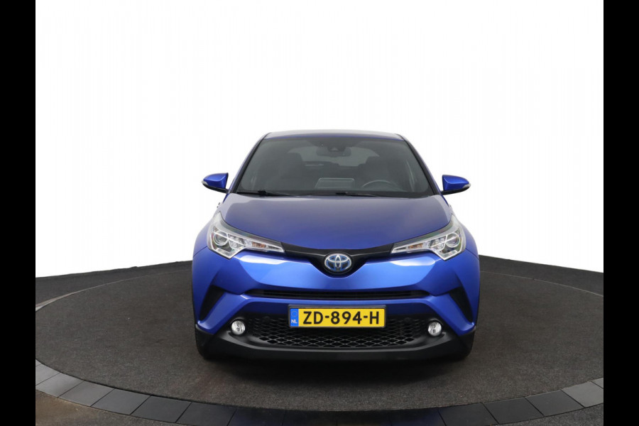 Toyota C-HR 1.8 Hybrid Style|ACC|Stoelverwarming|Camera|Trekhaak|18"