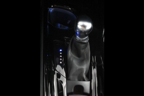 Toyota C-HR 1.8 Hybrid Style|ACC|Stoelverwarming|Camera|Trekhaak|18"