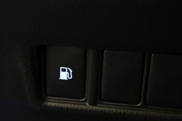 Toyota C-HR 1.8 Hybrid Style|ACC|Stoelverwarming|Camera|Trekhaak|18"