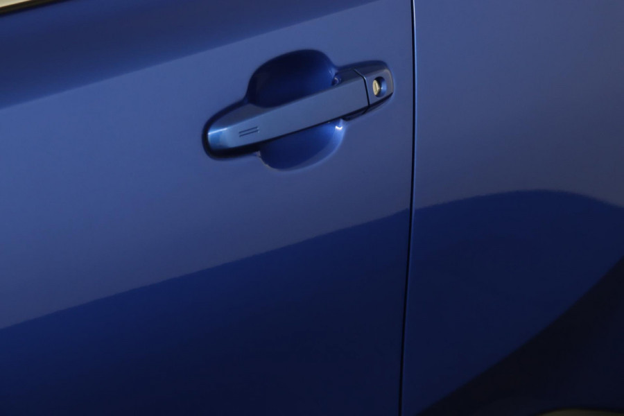 Toyota C-HR 1.8 Hybrid Style|ACC|Stoelverwarming|Camera|Trekhaak|18"