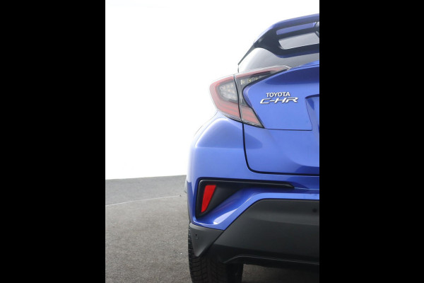 Toyota C-HR 1.8 Hybrid Style|ACC|Stoelverwarming|Camera|Trekhaak|18"