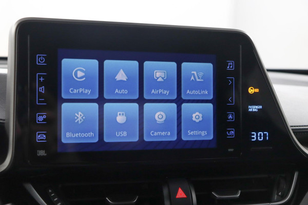 Toyota C-HR 1.8 Hybrid Style|ACC|Stoelverwarming|Camera|Trekhaak|18"