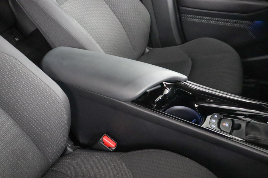 Toyota C-HR 1.8 Hybrid Style|ACC|Stoelverwarming|Camera|Trekhaak|18"