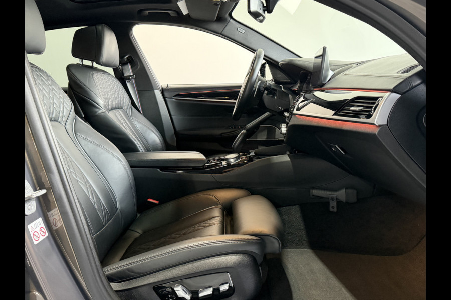 BMW 5 Serie 530e M SPORT EDITION PLUS Schuifdak / Head Up / Leder  / Laser
