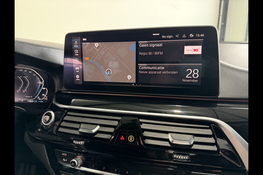 BMW 5 Serie 530e M SPORT EDITION PLUS Schuifdak / Head Up / Leder  / Laser