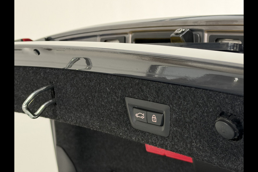 BMW 5 Serie 530e M SPORT EDITION PLUS Schuifdak / Head Up / Leder  / Laser